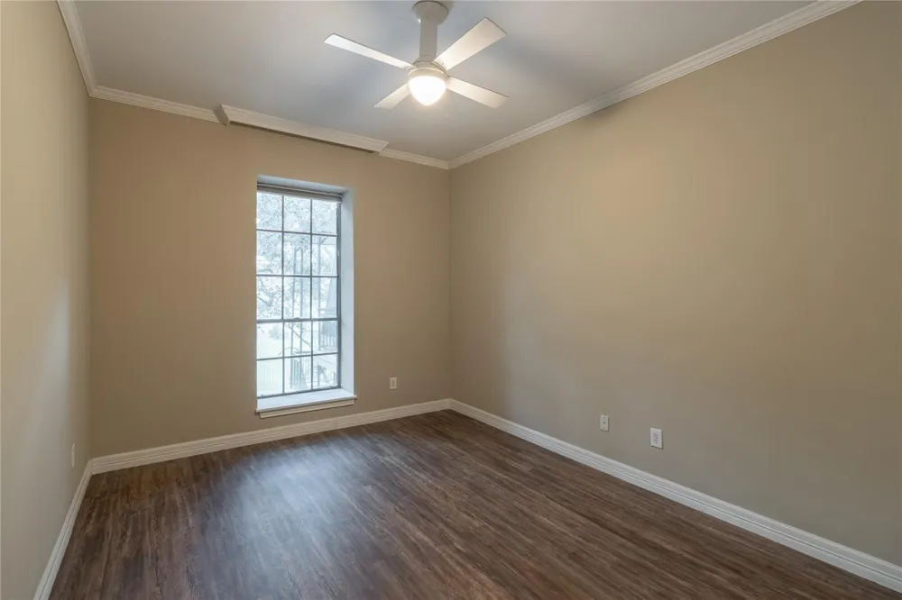 4515 Briar Hollow Place #304 Houston, TX 77027