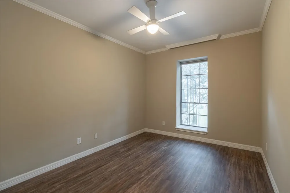 4515 Briar Hollow Place #304 Houston, TX 77027