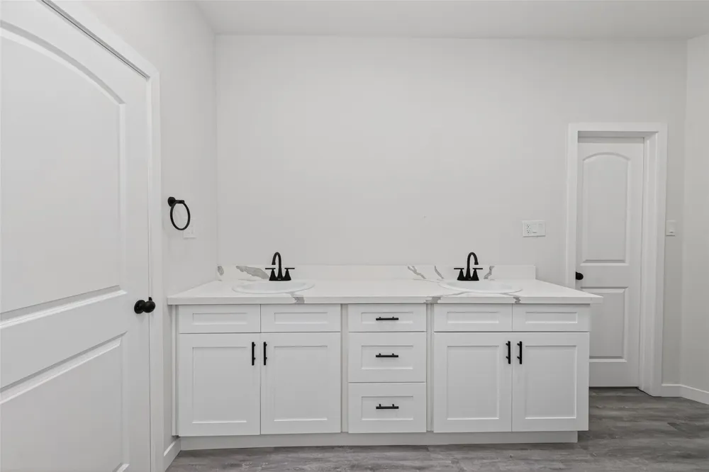 6921 Road 5503 Cleveland, TX 77327
