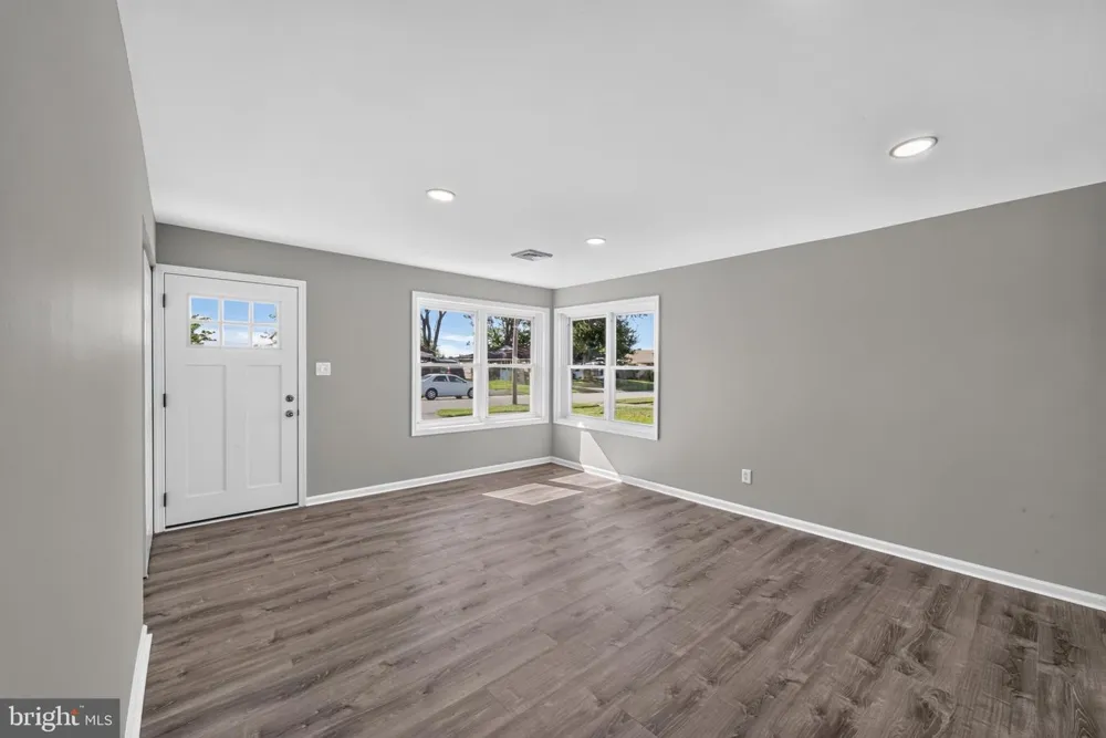 71 MERCER DRIVE Newark, DE 19713