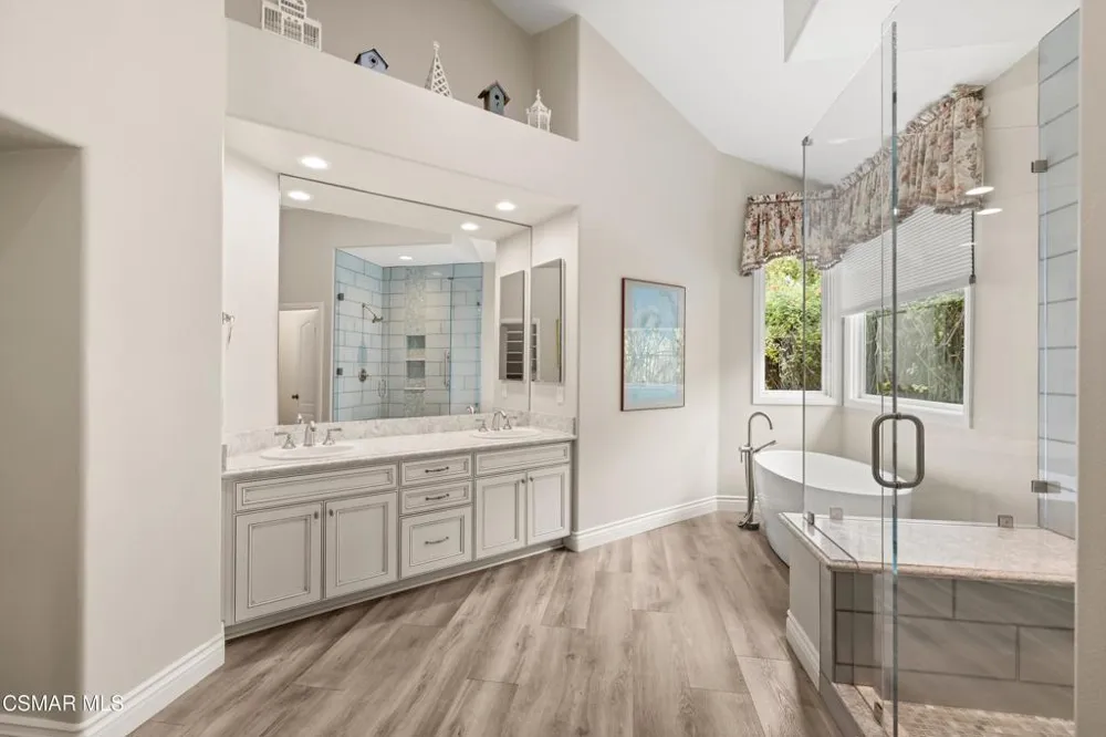 1820 Crystal View Circle Newbury Park, CA 91320