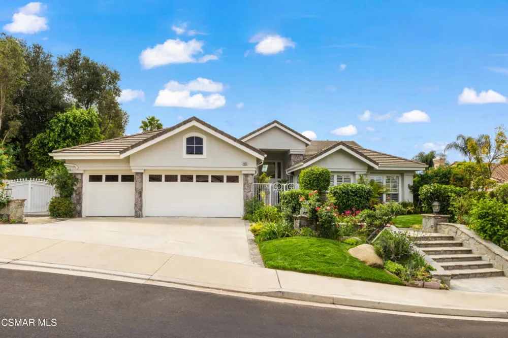1820 Crystal View Circle Newbury Park, CA 91320