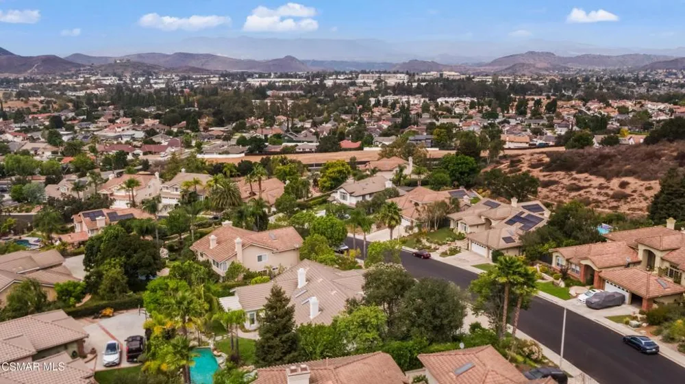 1820 Crystal View Circle Newbury Park, CA 91320