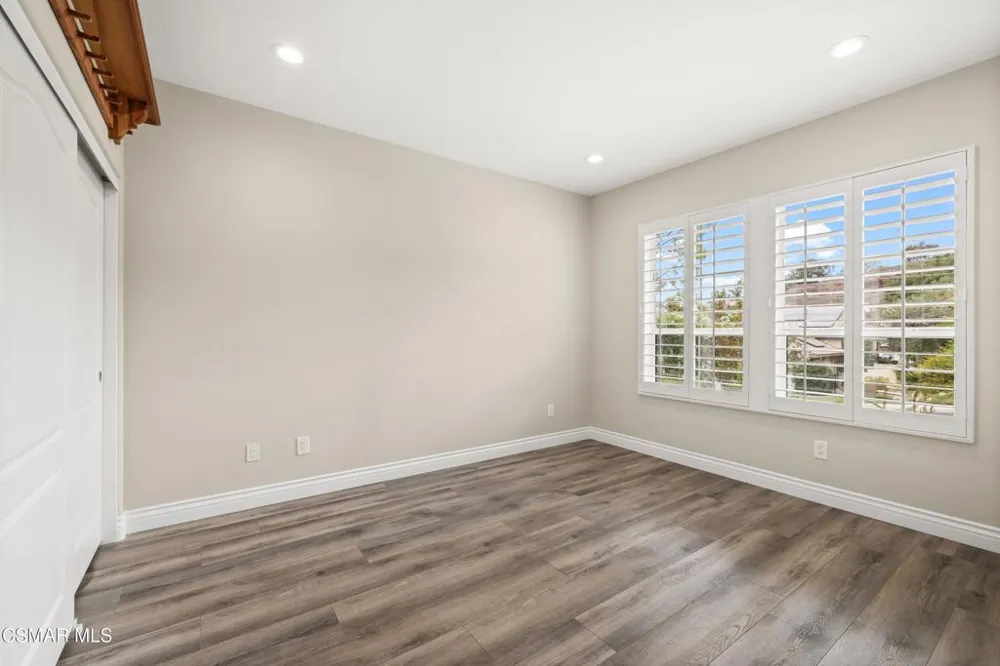 1820 Crystal View Circle Newbury Park, CA 91320