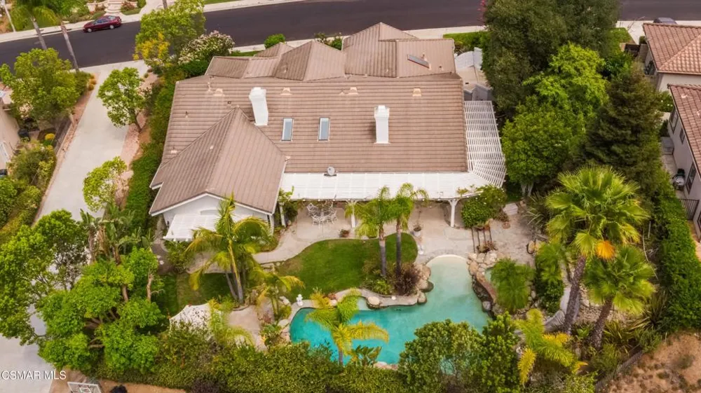 1820 Crystal View Circle Newbury Park, CA 91320