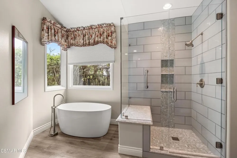 1820 Crystal View Circle Newbury Park, CA 91320