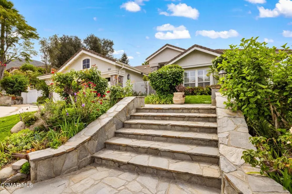 1820 Crystal View Circle Newbury Park, CA 91320