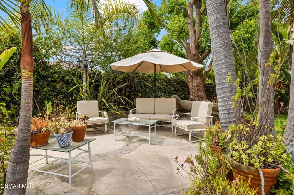 1820 Crystal View Circle Newbury Park, CA 91320