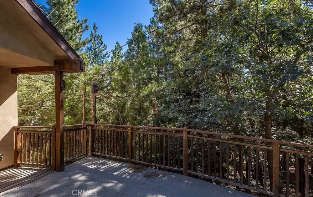 1157 Scenic Lake Arrowhead, CA 92378