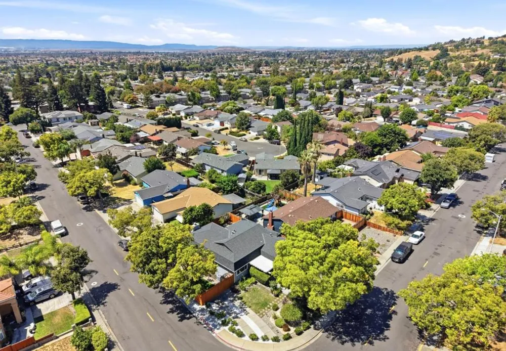229 Spring Valley Lane Milpitas, CA 95035