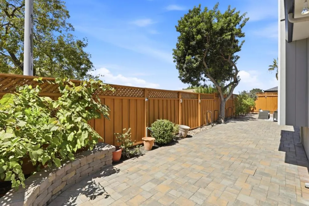 229 Spring Valley Lane Milpitas, CA 95035