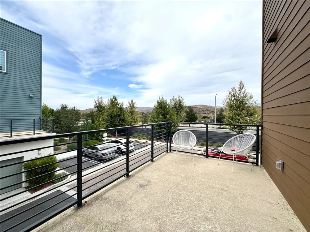 147 Sash Irvine, CA 92618