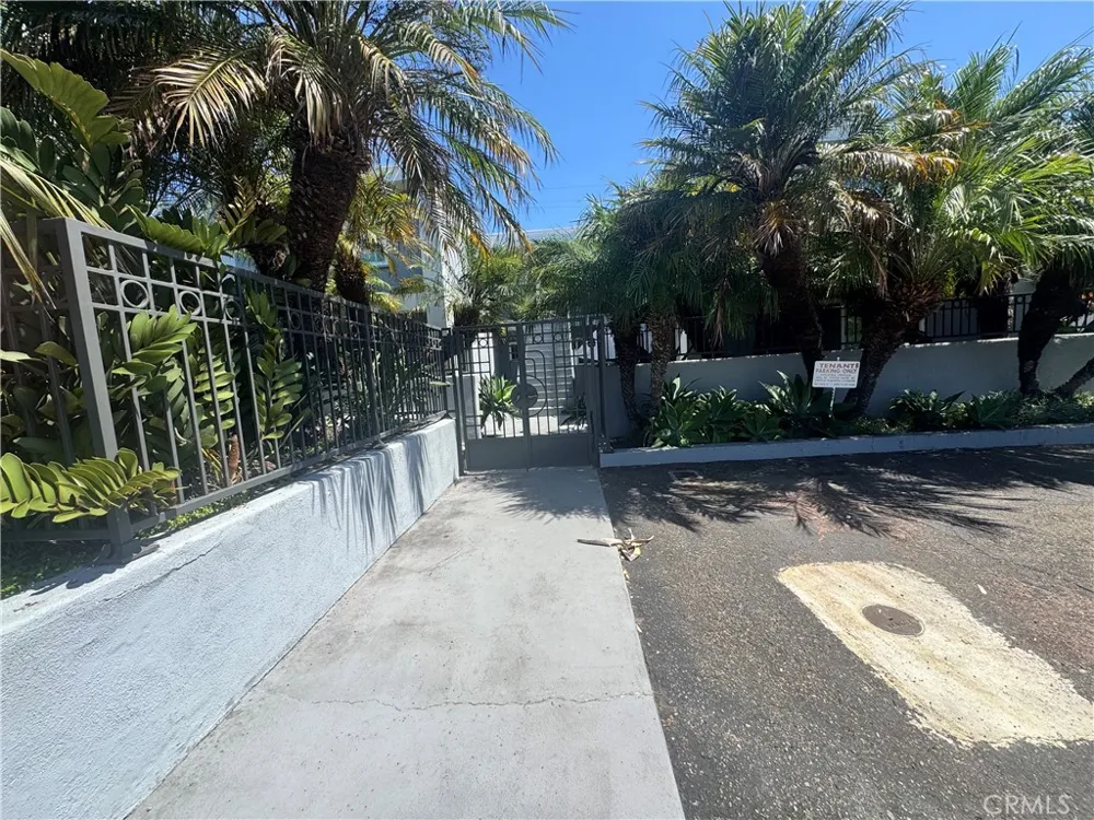 970 Glenneyre Street #F Laguna Beach, CA 92651