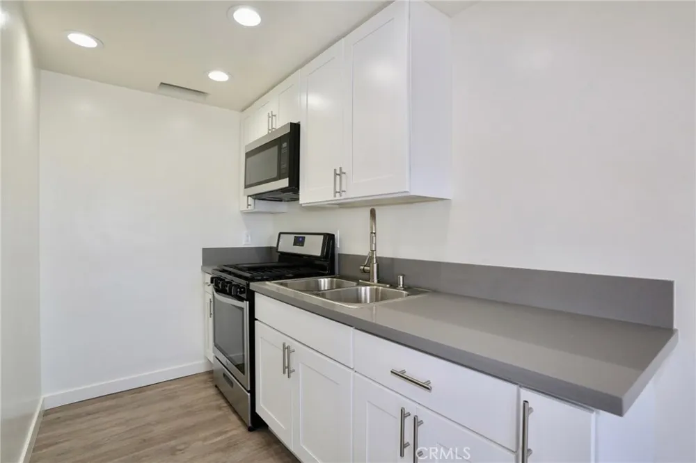 970 Glenneyre Street #F Laguna Beach, CA 92651