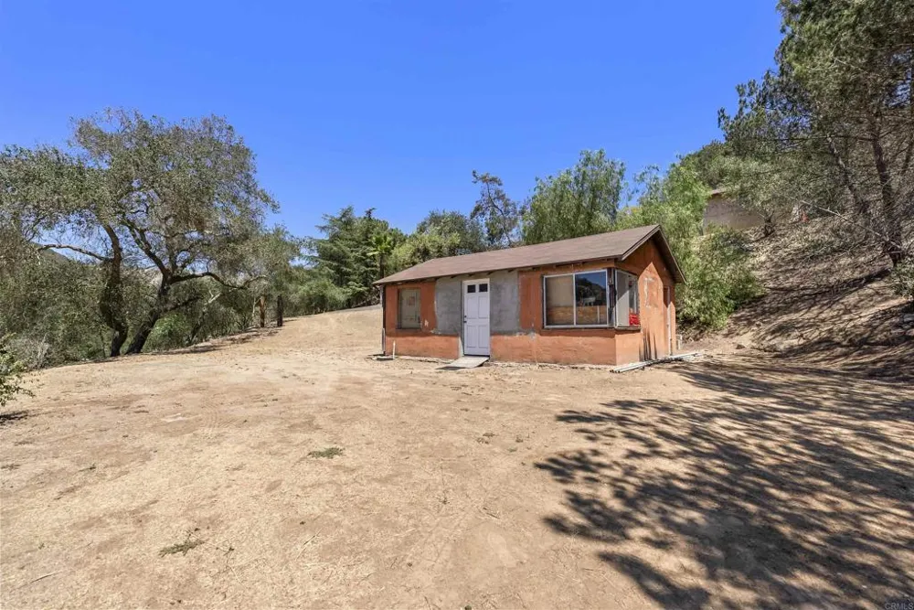8964 Mount Israel Road Escondido, CA 92029