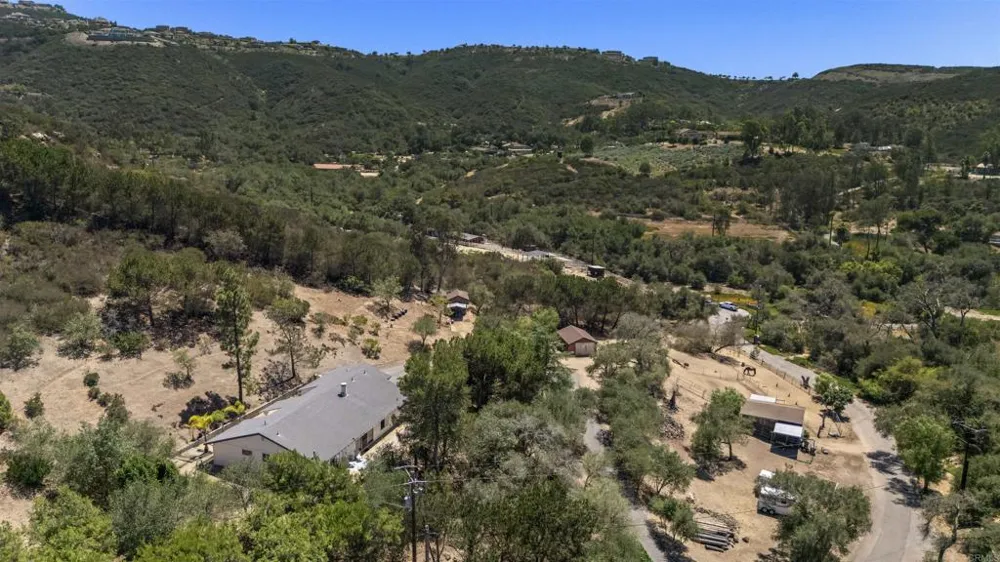 8964 Mount Israel Road Escondido, CA 92029