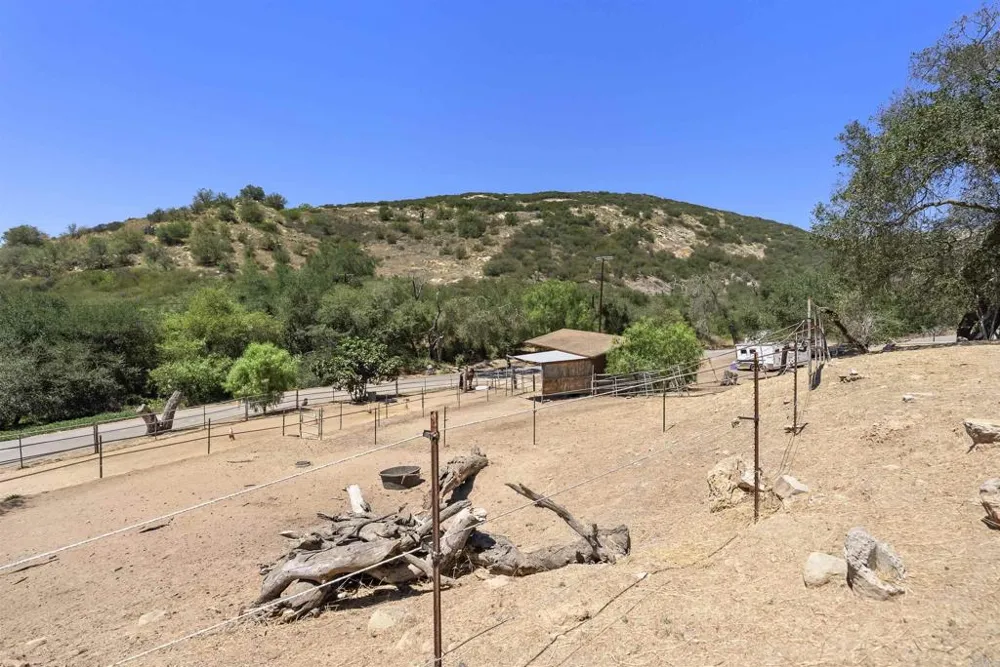 8964 Mount Israel Road Escondido, CA 92029