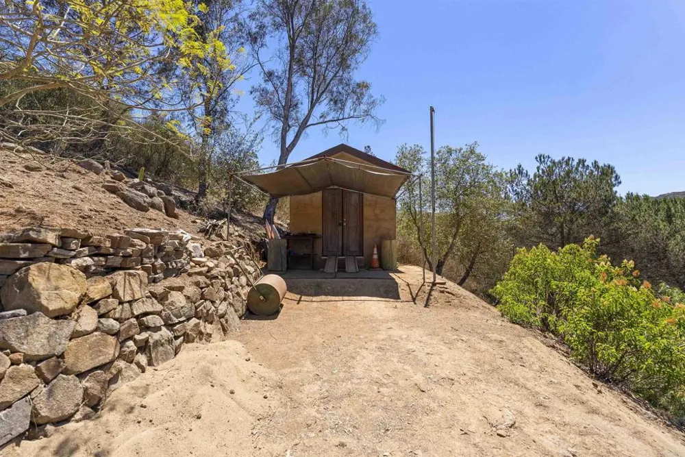 8964 Mount Israel Road Escondido, CA 92029
