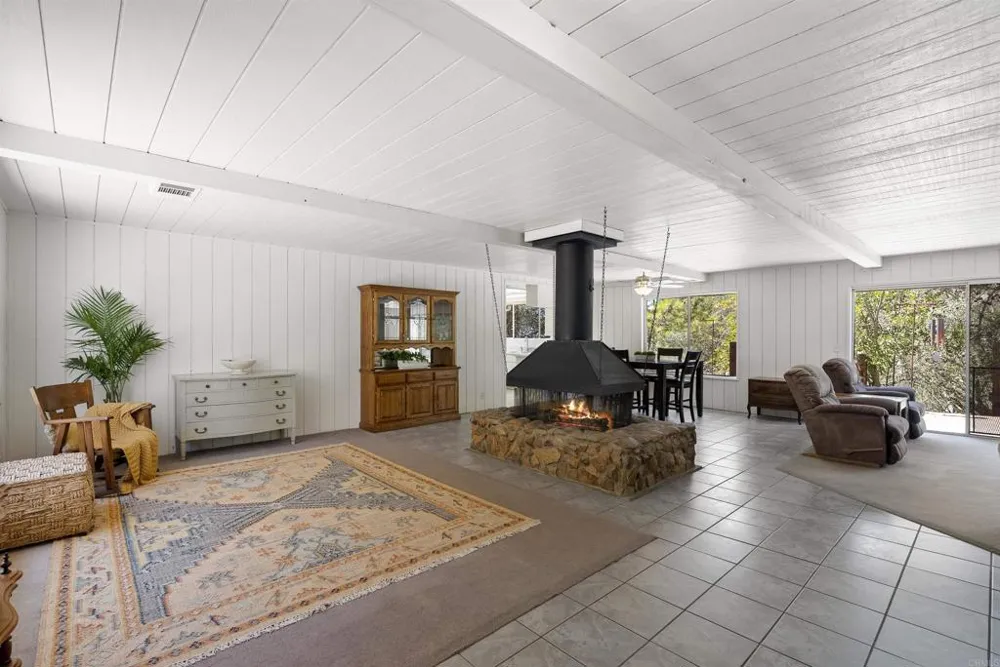 8964 Mount Israel Road Escondido, CA 92029