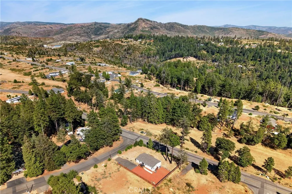 13737 S Park Magalia, CA 95954