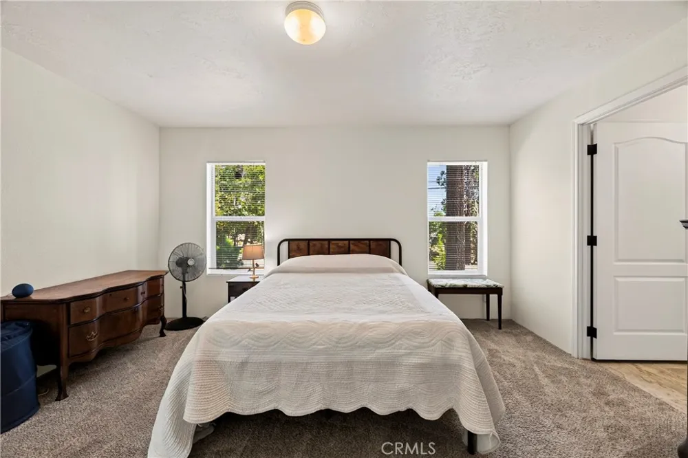 13737 S Park Magalia, CA 95954