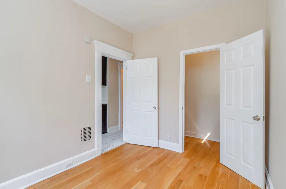 124 WEST 54TH ST Bayonne, NJ 07002