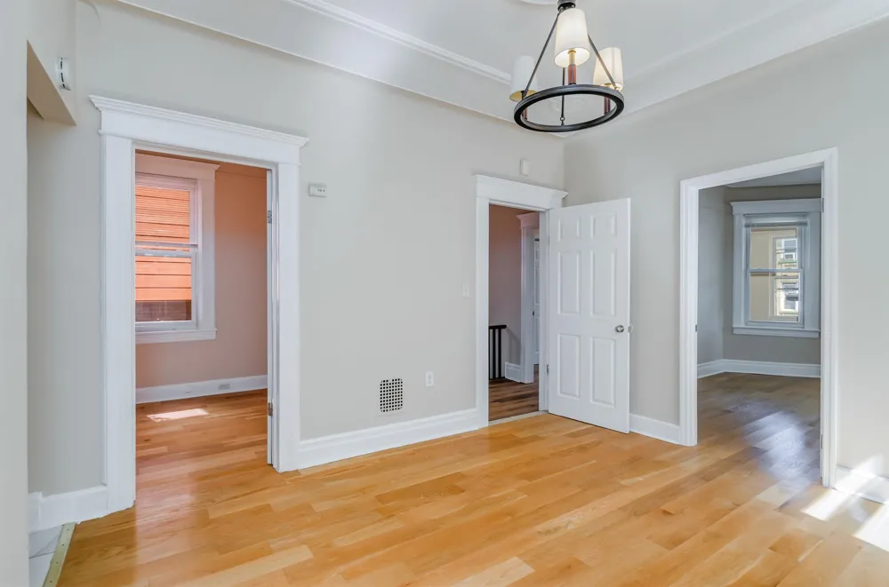 124 WEST 54TH ST Bayonne, NJ 07002