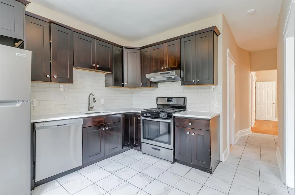 124 WEST 54TH ST Bayonne, NJ 07002