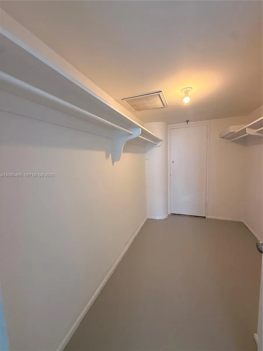 900 Bay Dr #722 Miami Beach, FL 33141