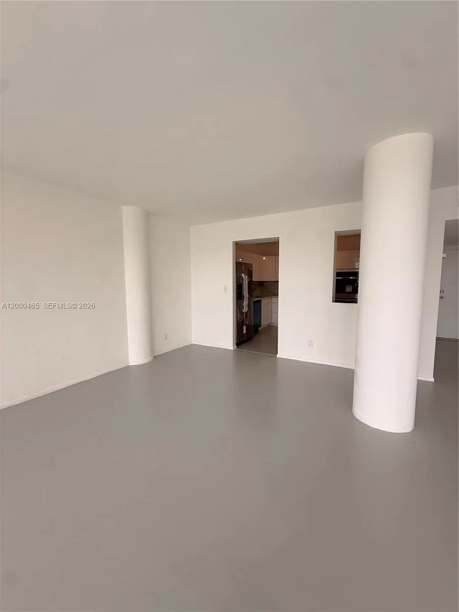 900 Bay Dr #722 Miami Beach, FL 33141