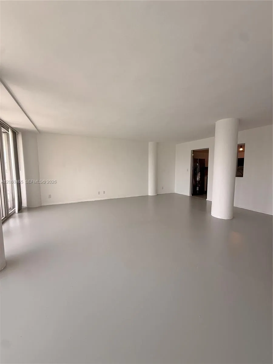 900 Bay Dr #722 Miami Beach, FL 33141