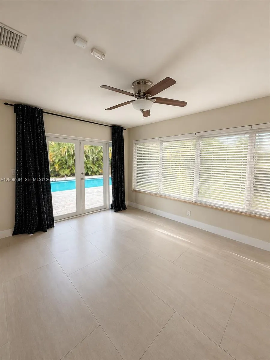 1601 NW 55th Ave Lauderhill, FL 33313