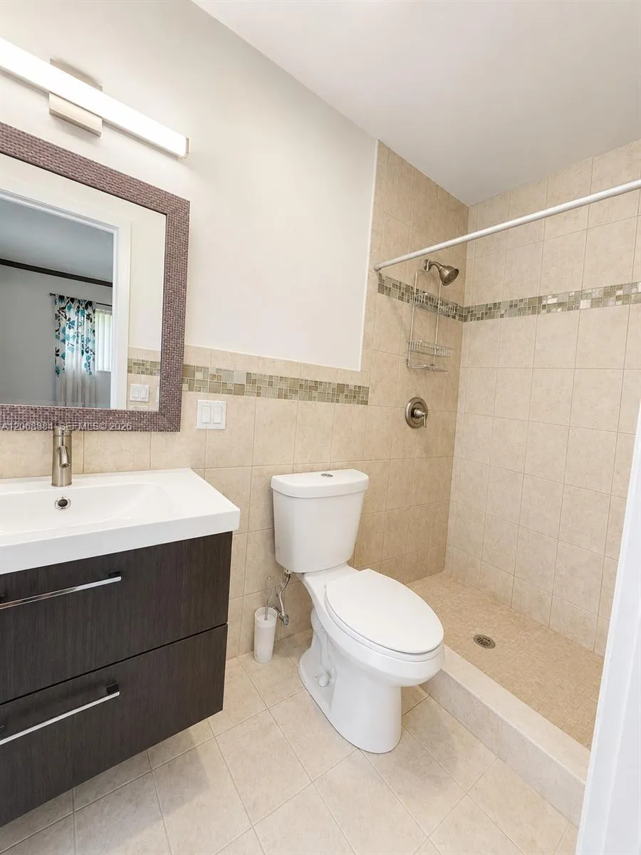 1601 NW 55th Ave Lauderhill, FL 33313