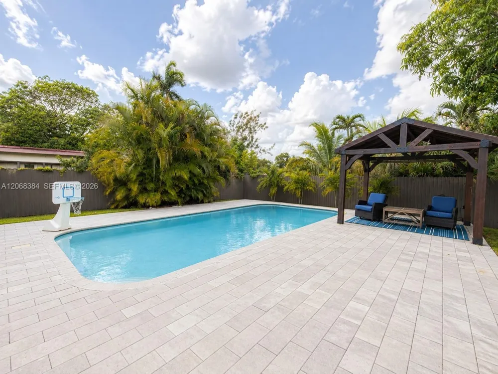 1601 NW 55th Ave Lauderhill, FL 33313