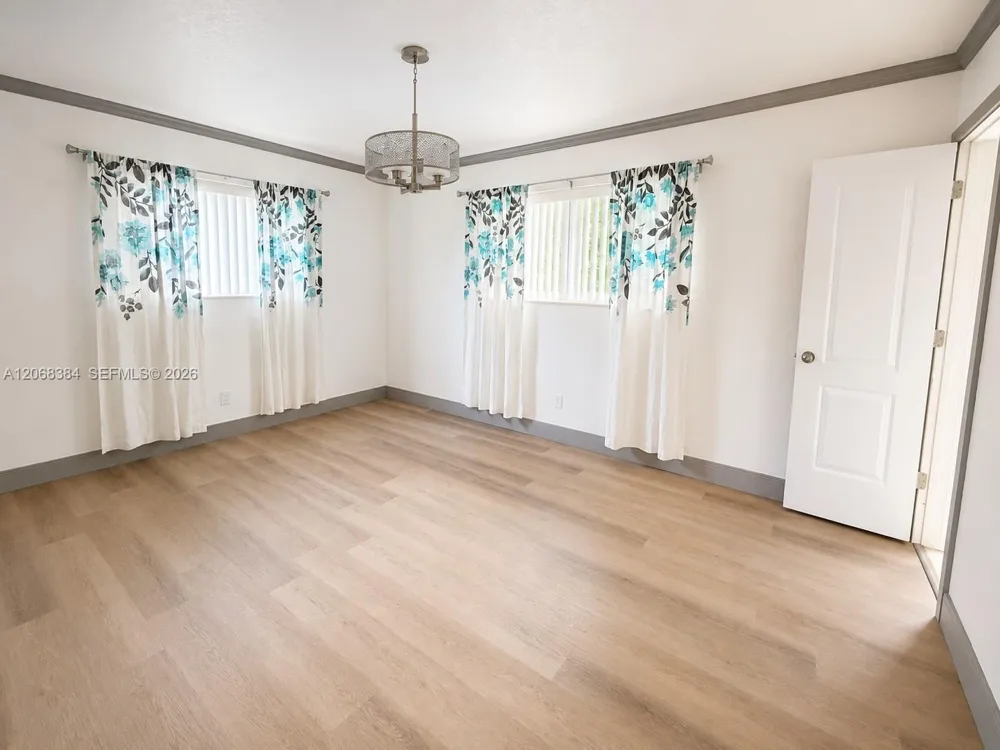 1601 NW 55th Ave Lauderhill, FL 33313