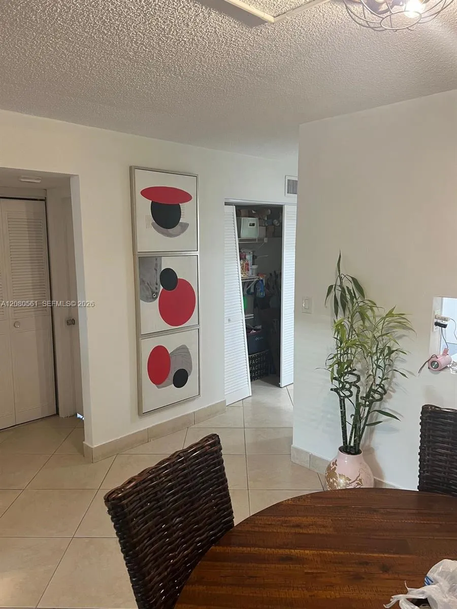 8764 SW 12th St #105 Miami, FL 33174