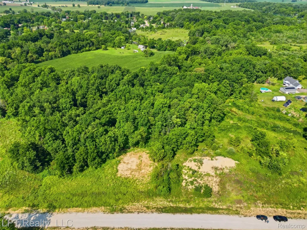 9571 CREEKSIDE DRIVE Saline Township, MI 48176