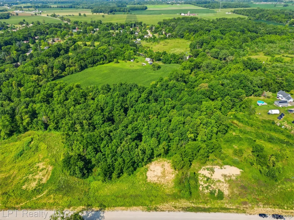 9571 CREEKSIDE DRIVE Saline Township, MI 48176