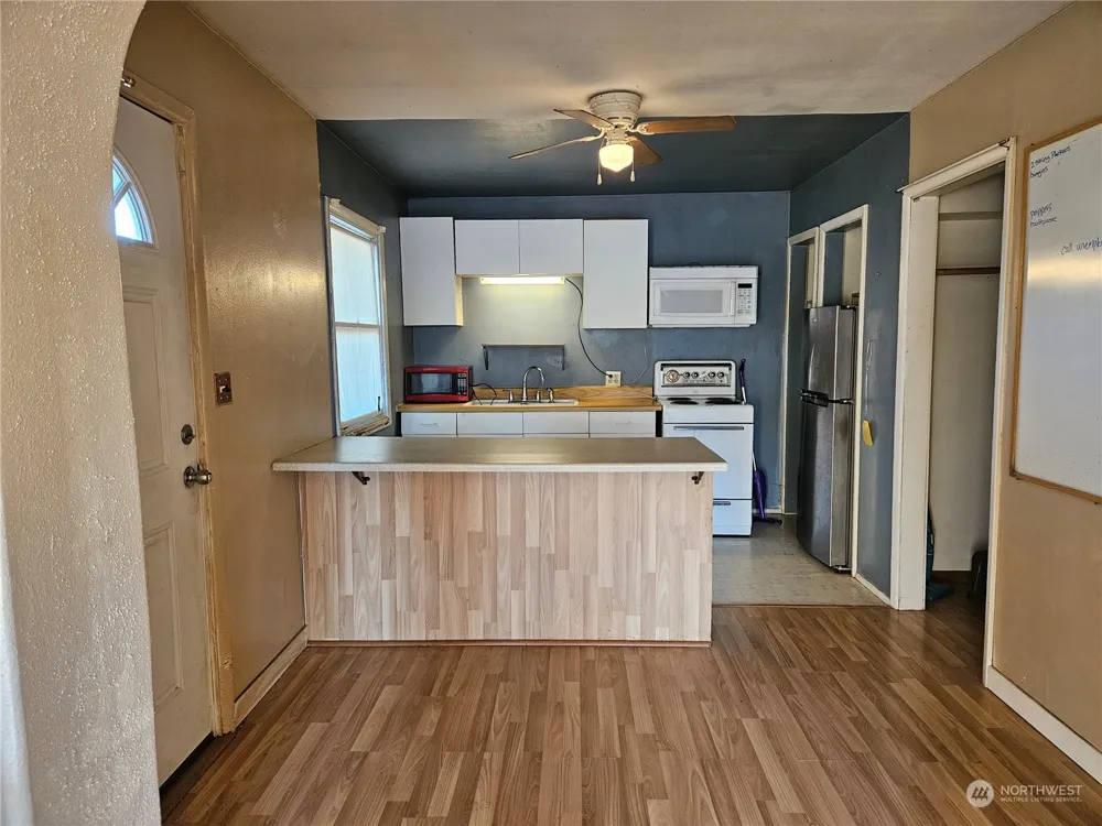 415 W Main Street Almira, WA 99103