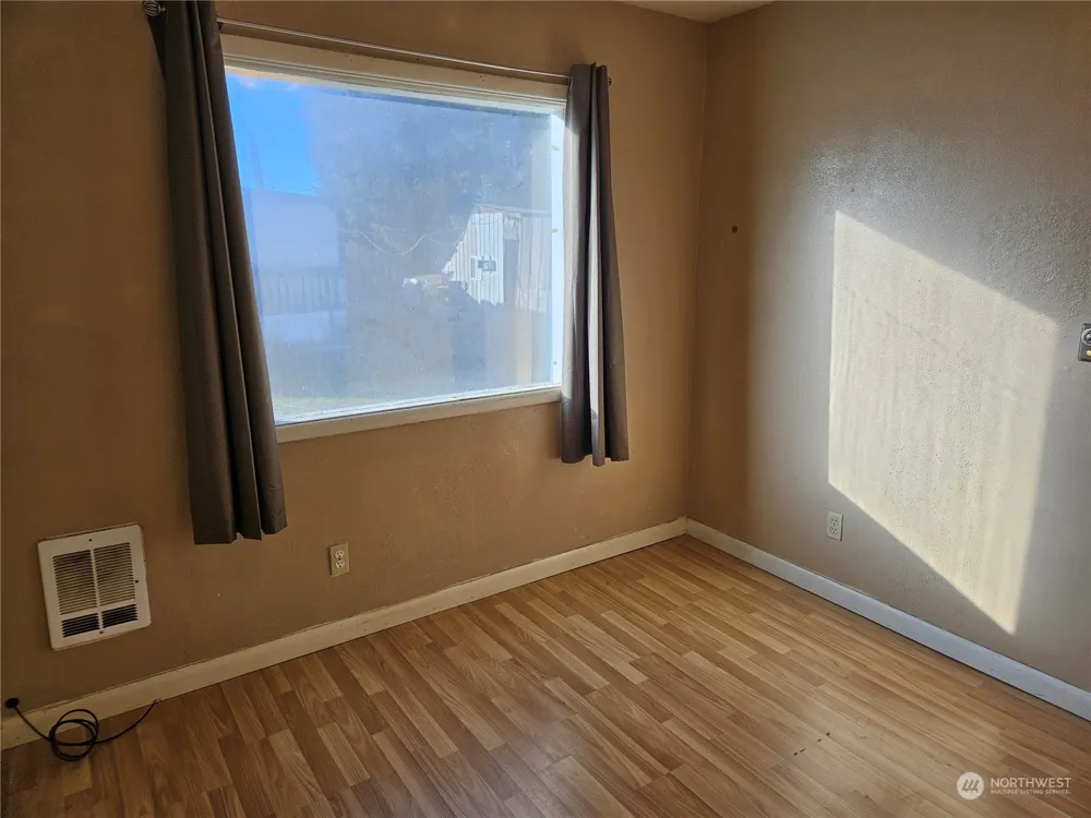 415 W Main Street Almira, WA 99103