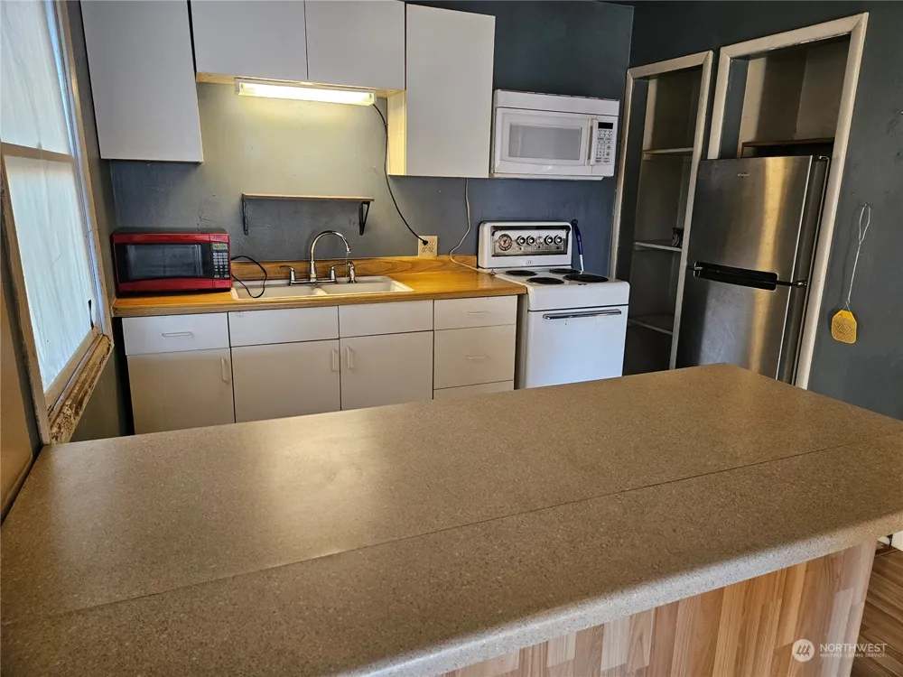 415 W Main Street Almira, WA 99103