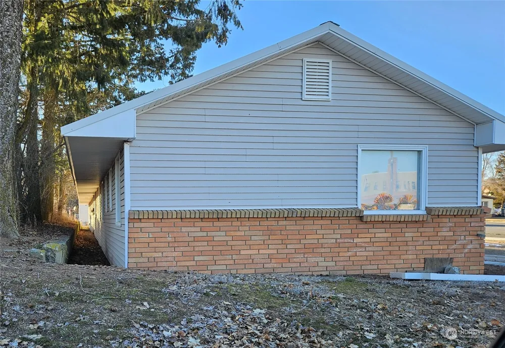 415 W Main Street Almira, WA 99103