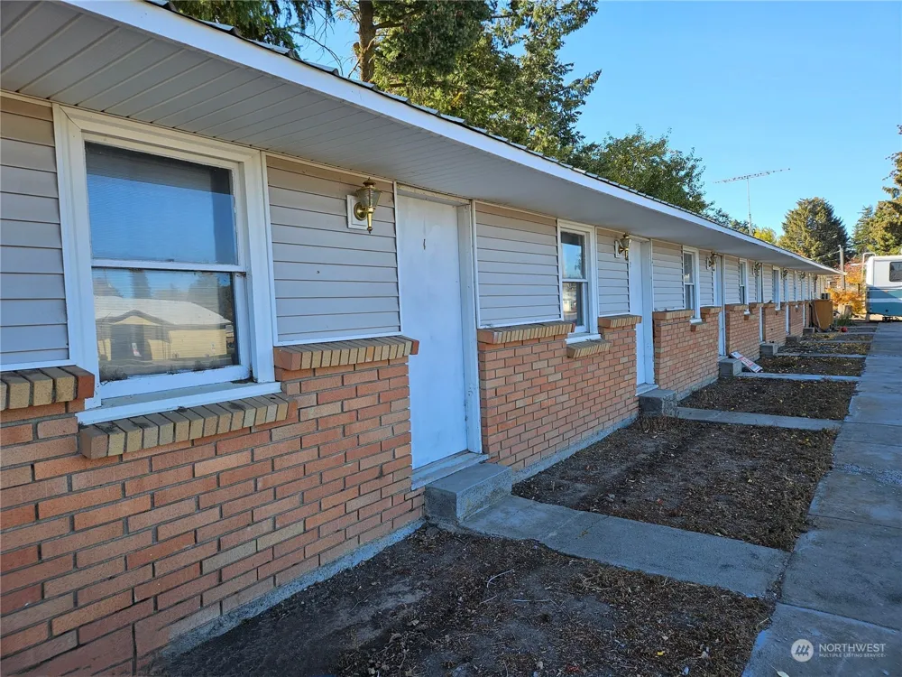 415 W Main Street Almira, WA 99103
