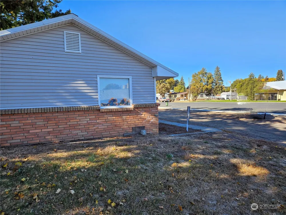 415 W Main Street Almira, WA 99103