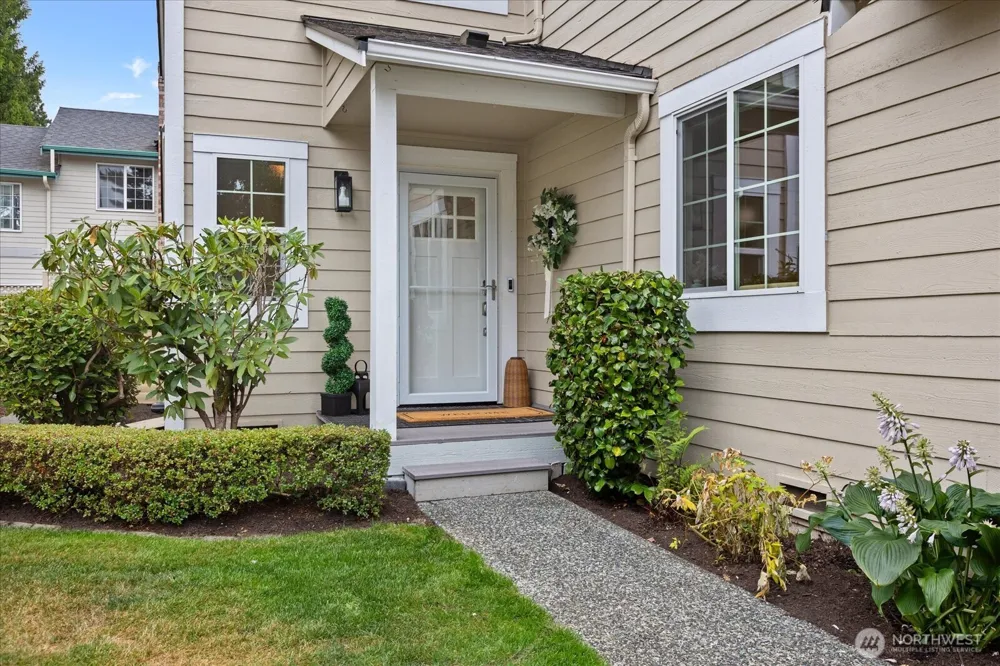 7823 196th Street SW #A Edmonds, WA 98026