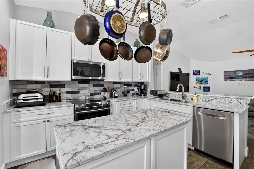 12935 RAYSBROOK DRIVE Riverview, FL 33569
