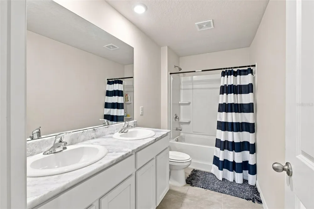 6118 DISTANT HAZE PLACE Palmetto, FL 34221