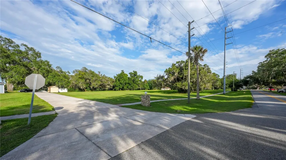 1925 COUNTY ROAD 19A Eustis, FL 32726