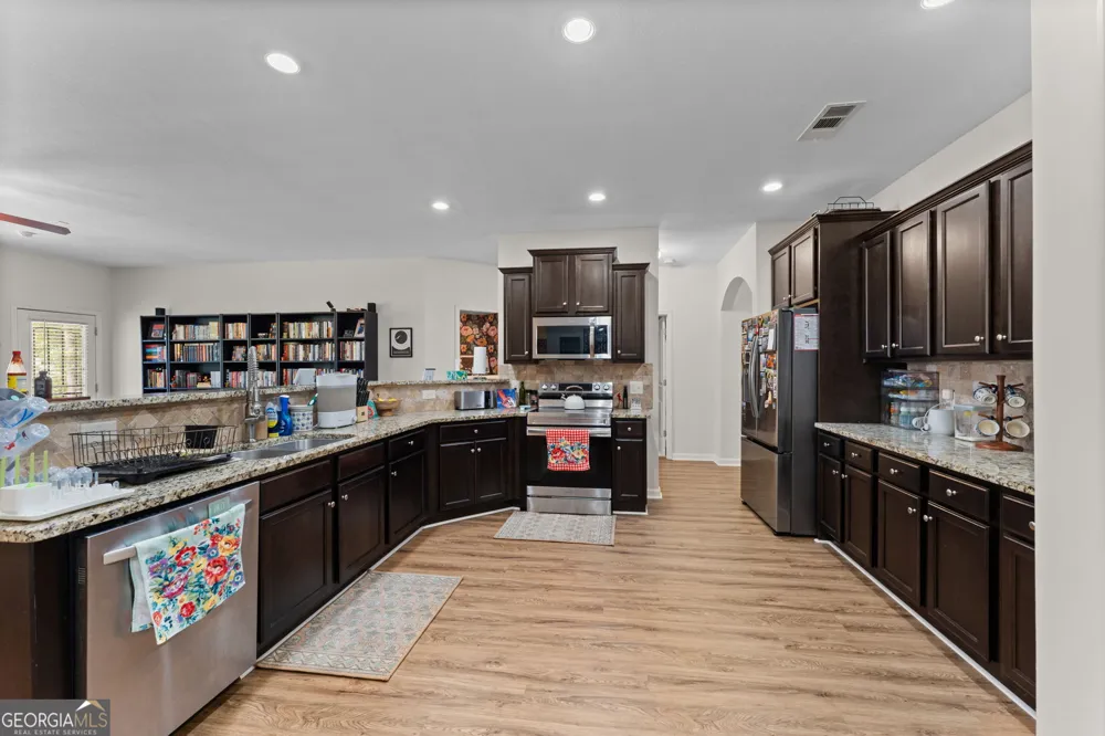 205 Christopher Luke CIR Perry, GA 31069