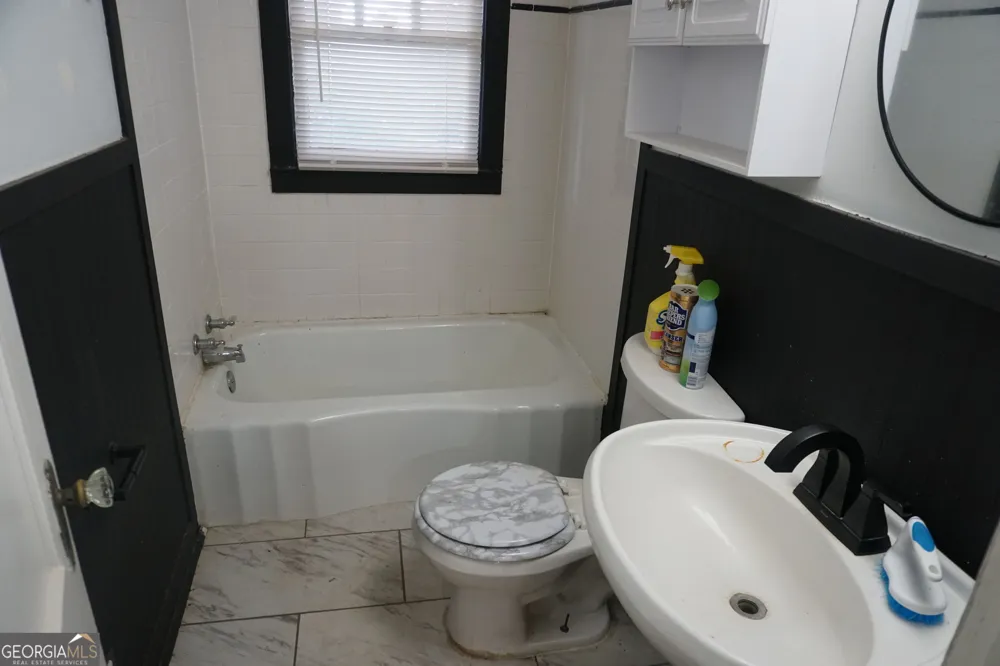 766 Pineridge DR Forest Park, GA 30297